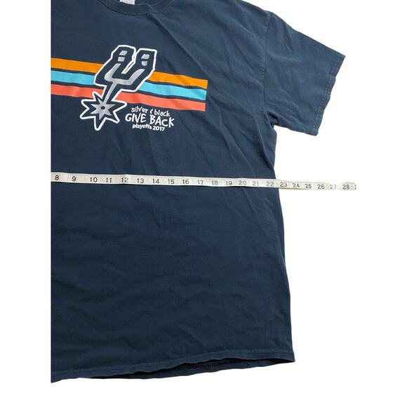 San Antonio Spurs "Silver & Black Give Back" T-Shirt 2017 Playoff Size Medium - Picture 2 of 4